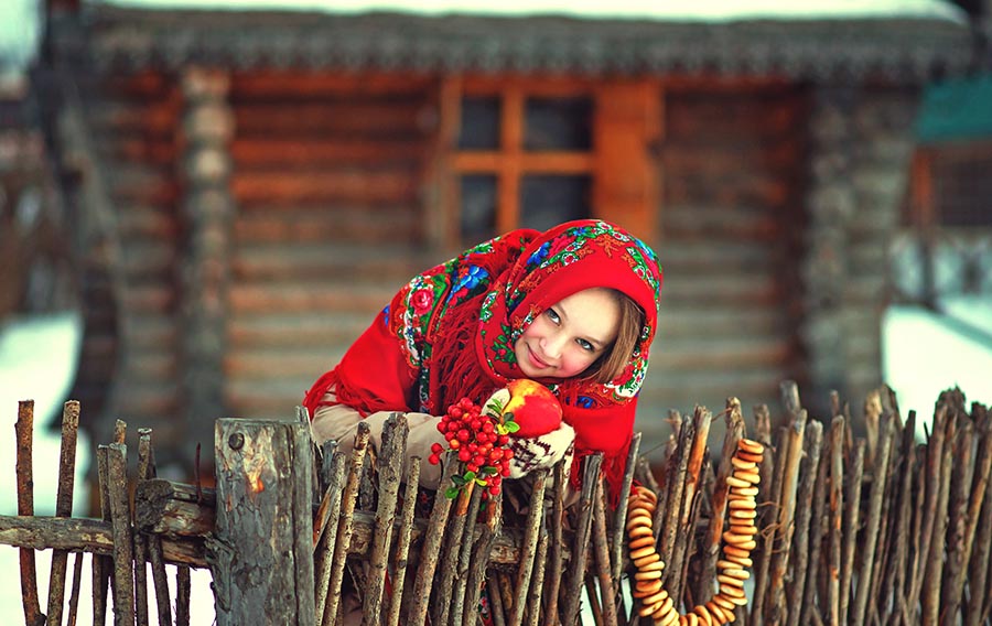 Sexy girl Women in Slavic costumes in Dar es Salaam